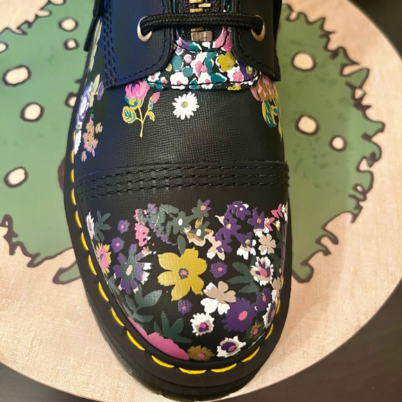 Sinclair Hi Vintage Floral Platform Boots - size 11 - Picture 2 of 6